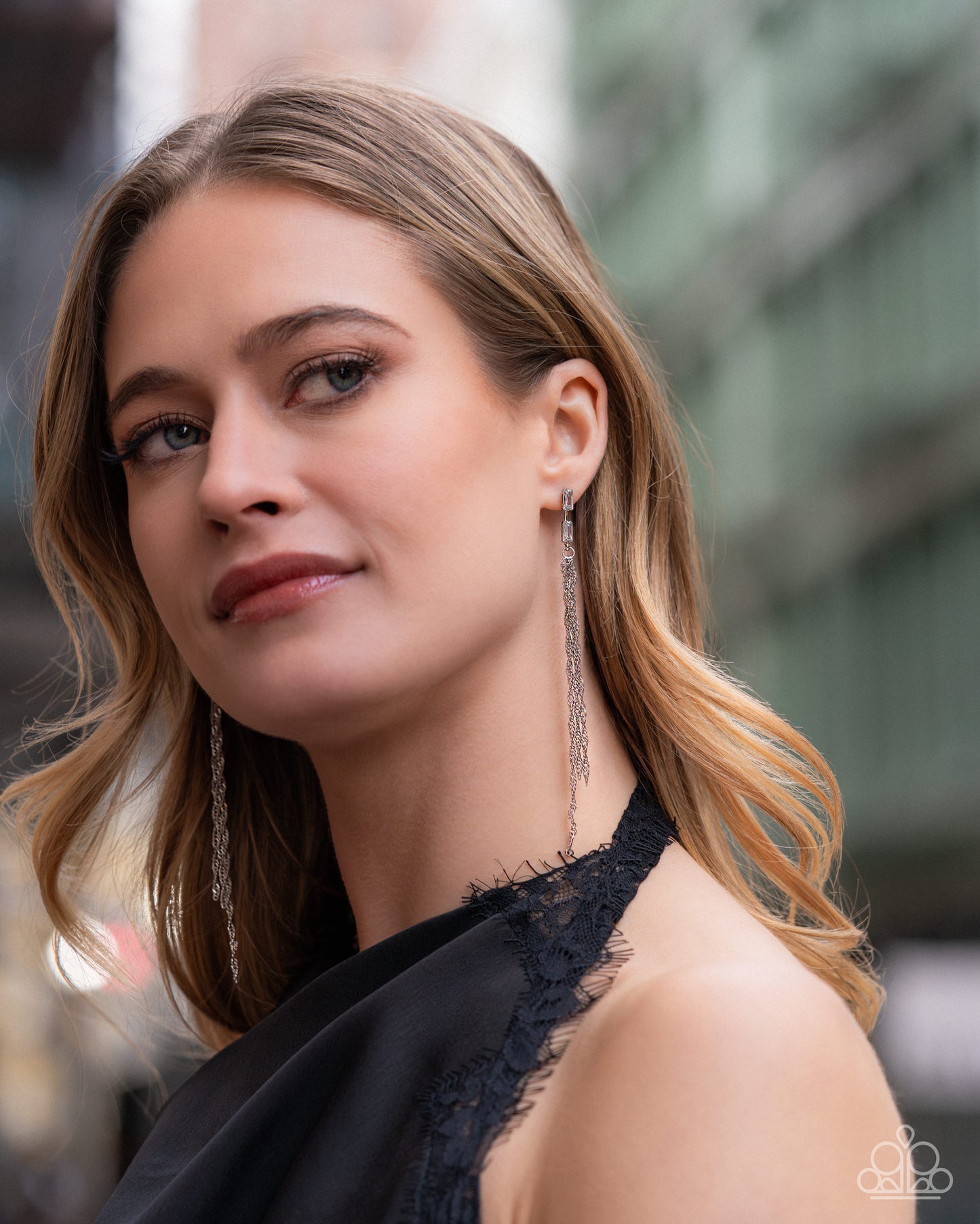 Swaying Spectacle - Paparazzi Earring Image