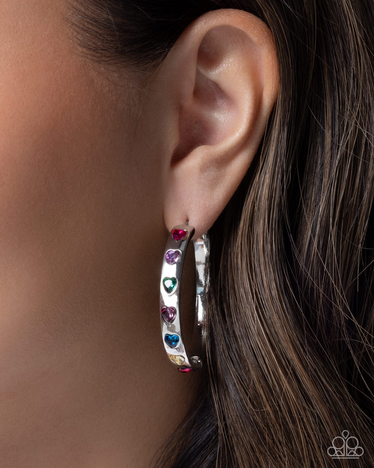 Glistening Grandeur - Paparazzi Earring Image