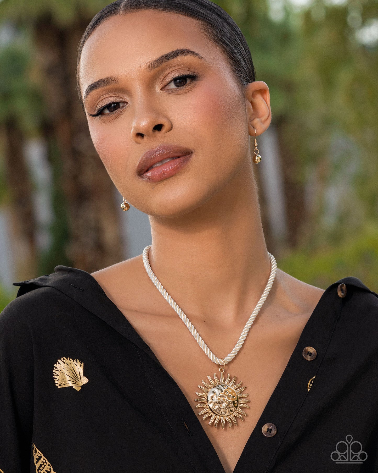 Seize the Sun - Paparazzi Necklace Image