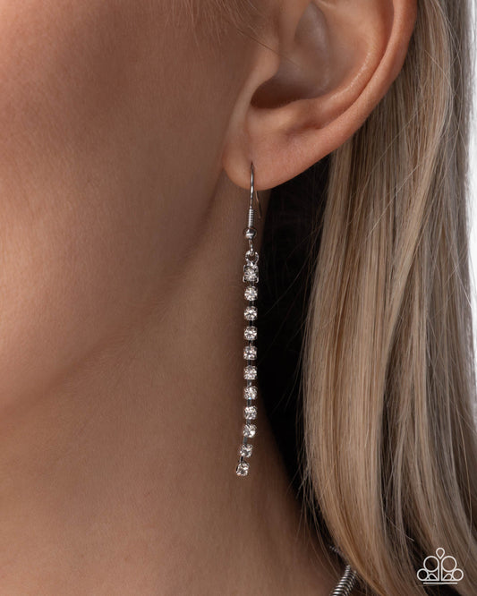 Classical Movement - Paparazzi Necklace Image