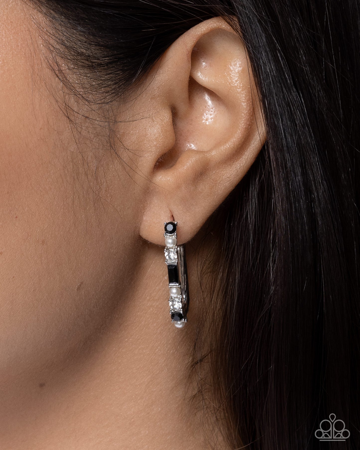 Captivating Collection - Paparazzi Earring Image