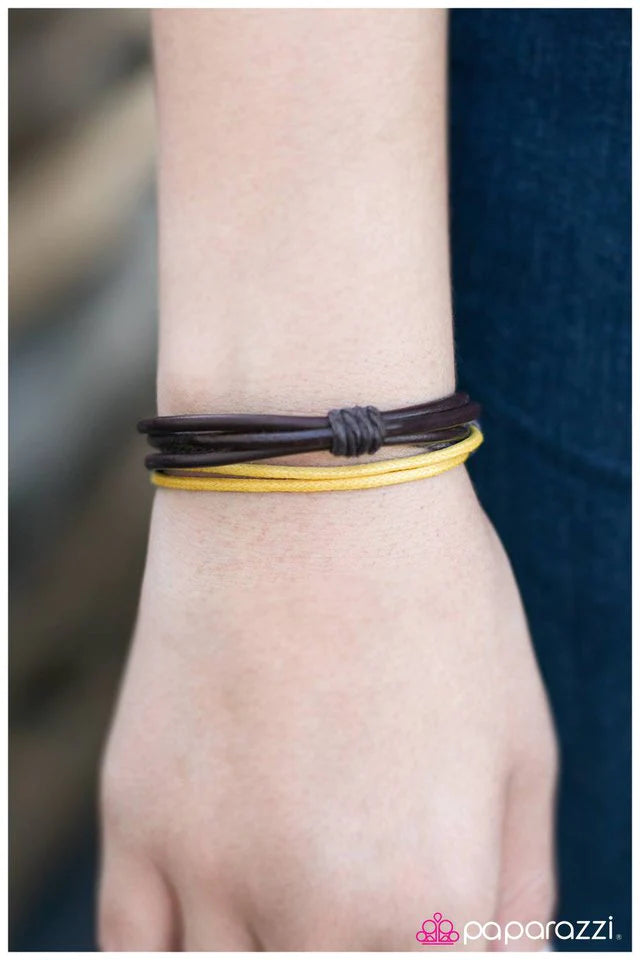Pulsera Paparazzi ~ ¡Eres KNOTS! - Negra