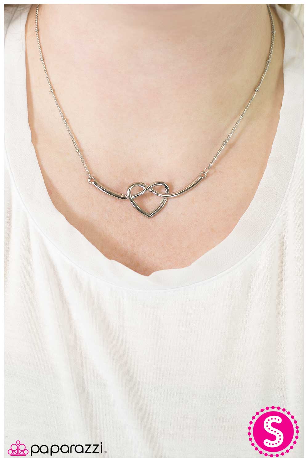 Paparazzi Necklace ~ Open Your Heart - Silver