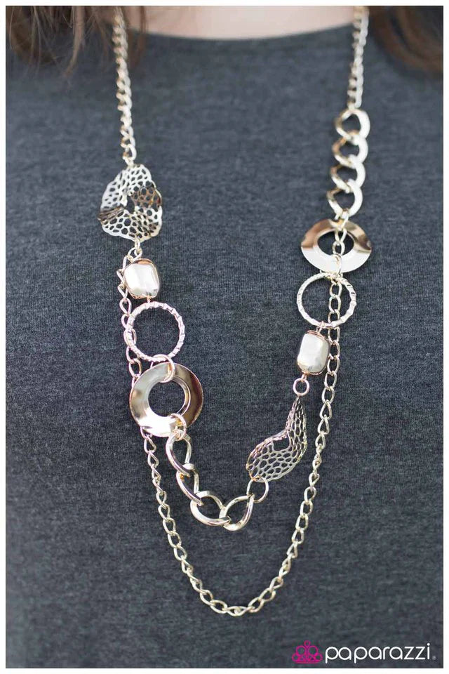 Paparazzi Necklace ~ UnDISCovered - Gold