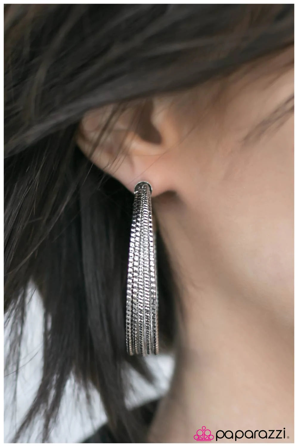 Paparazzi Earring ~ GLOW and Behold - Silver