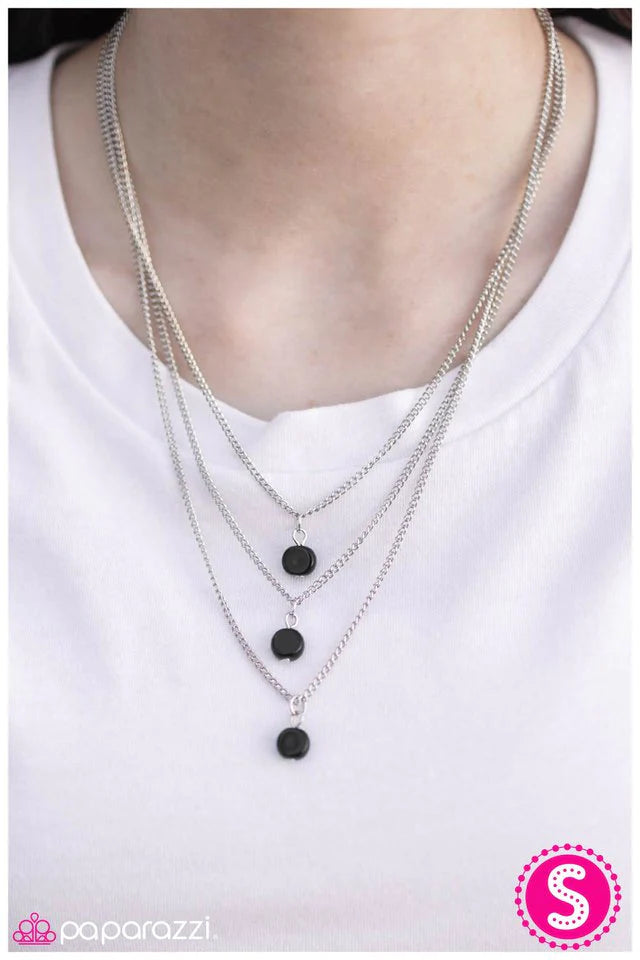 Paparazzi Necklace ~ Never Forget - Black