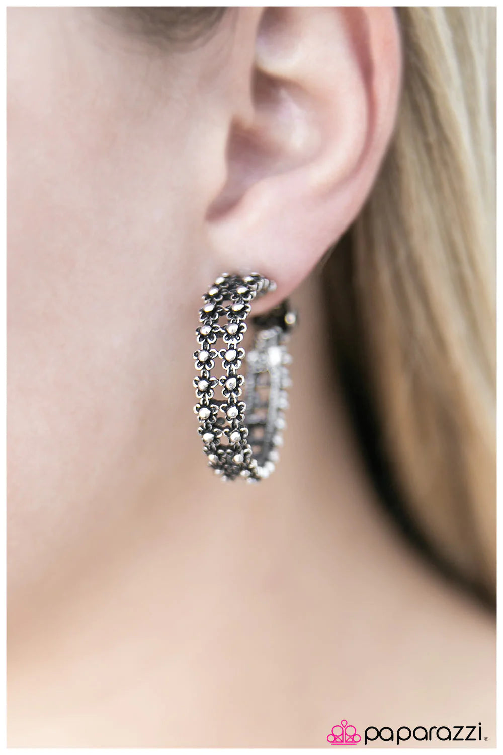 Paparazzi Earring ~ I Have FLORALS - Silver