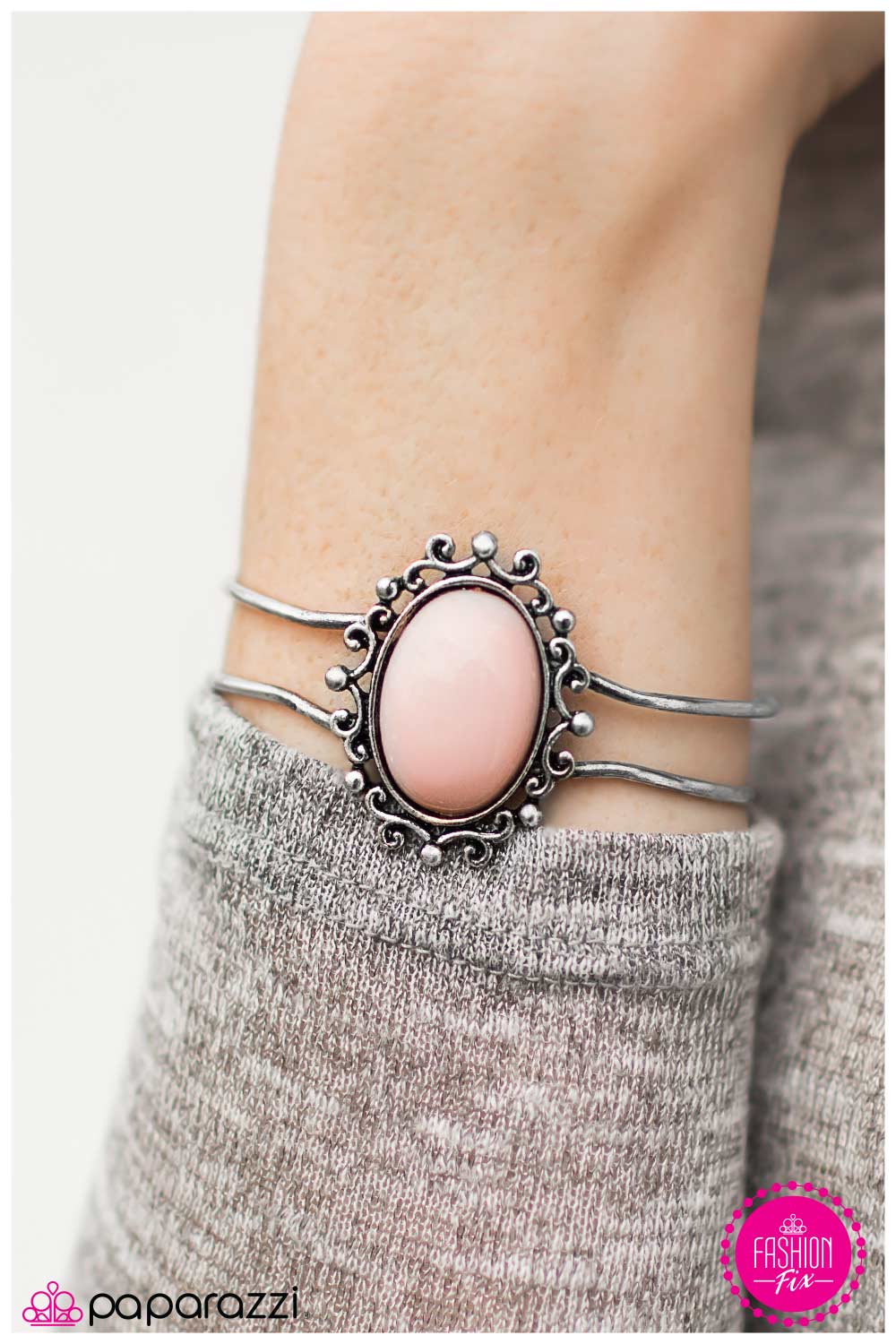 Paparazzi Bracelet ~ All The Worlds A Stage - Pink