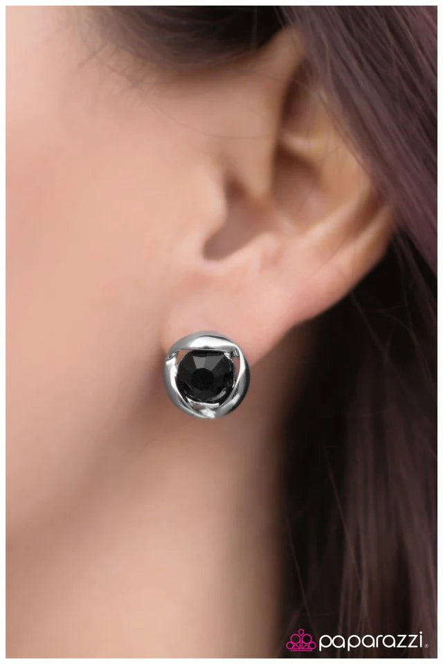Paparazzi Earring ~ Yours Truly - Black