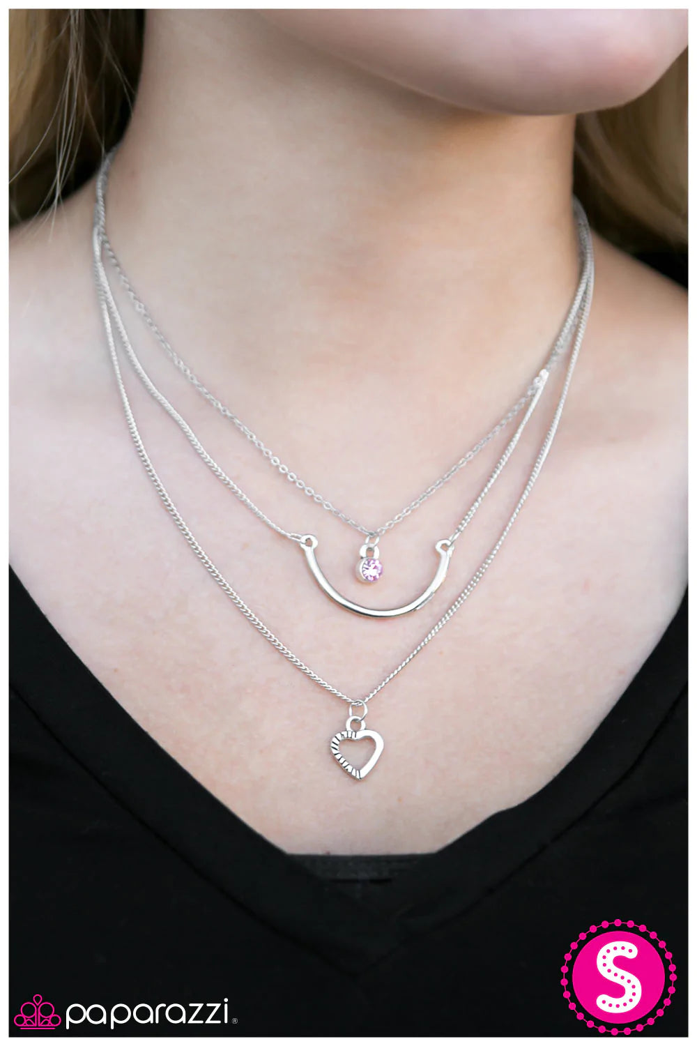 Collar Paparazzi ~ Suerte en el amor - Rosa