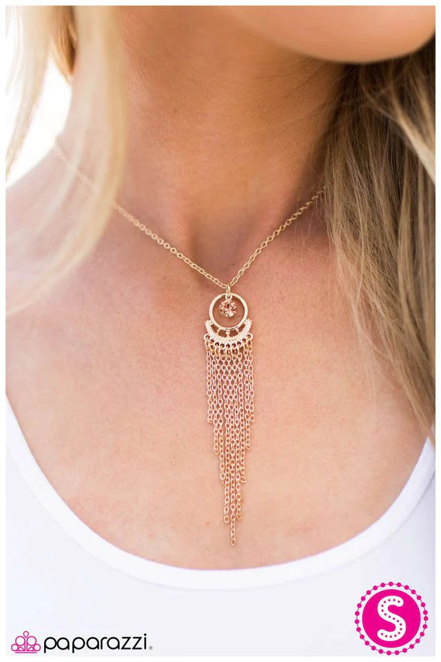 Collar Paparazzi ~ Cometa Halley - Oro