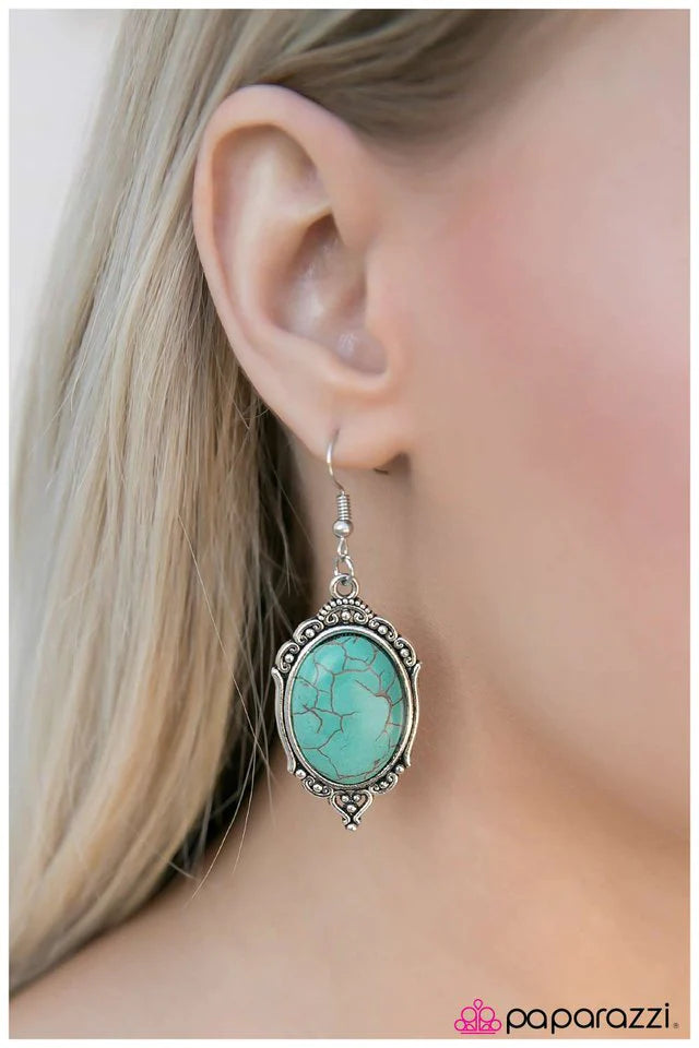 Paparazzi Earring ~ The Grand Ole Opry - Blue