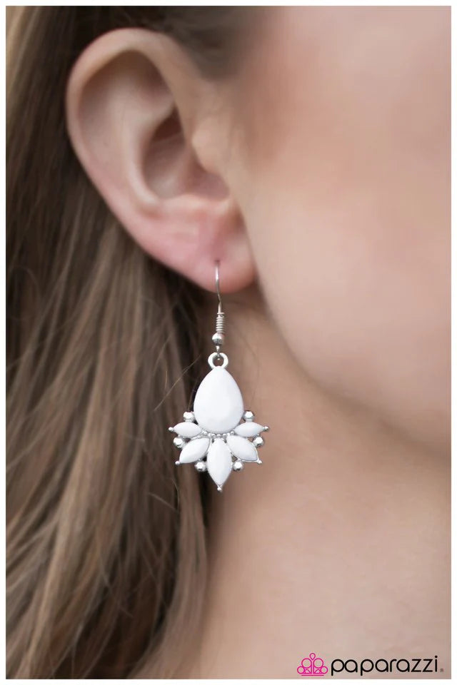 Paparazzi Earring ~ GLAM Up! - White