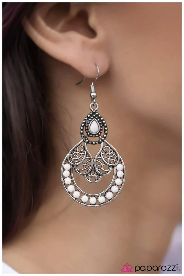Paparazzi Earring ~ Best Of Bali - White