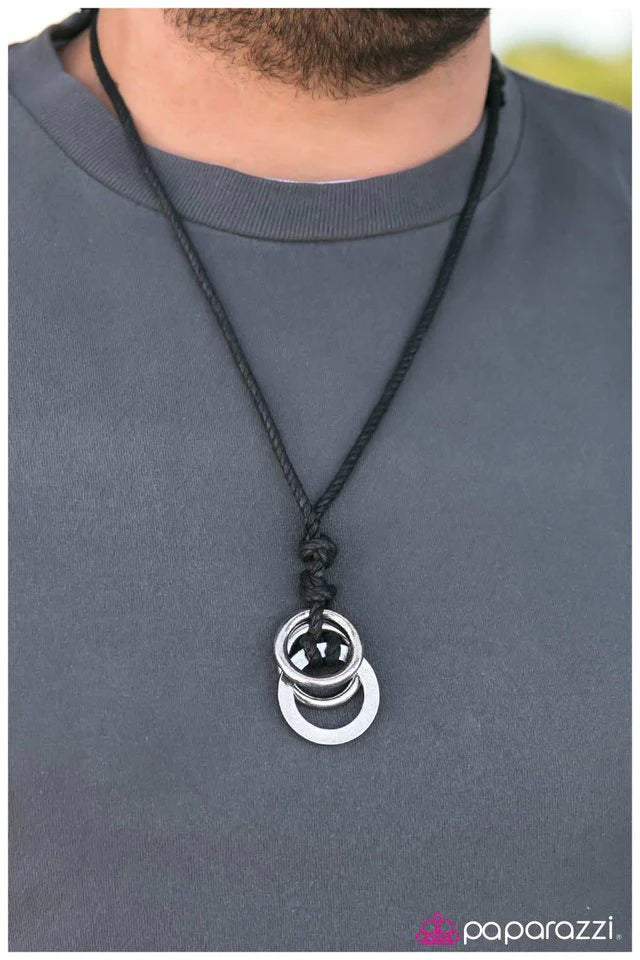 Collar Paparazzi ~ El chico nuevo - Negro