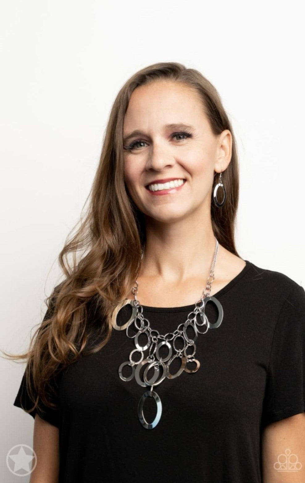 Paparazzi Necklace Blockbuster - A Silver Spell - Silver