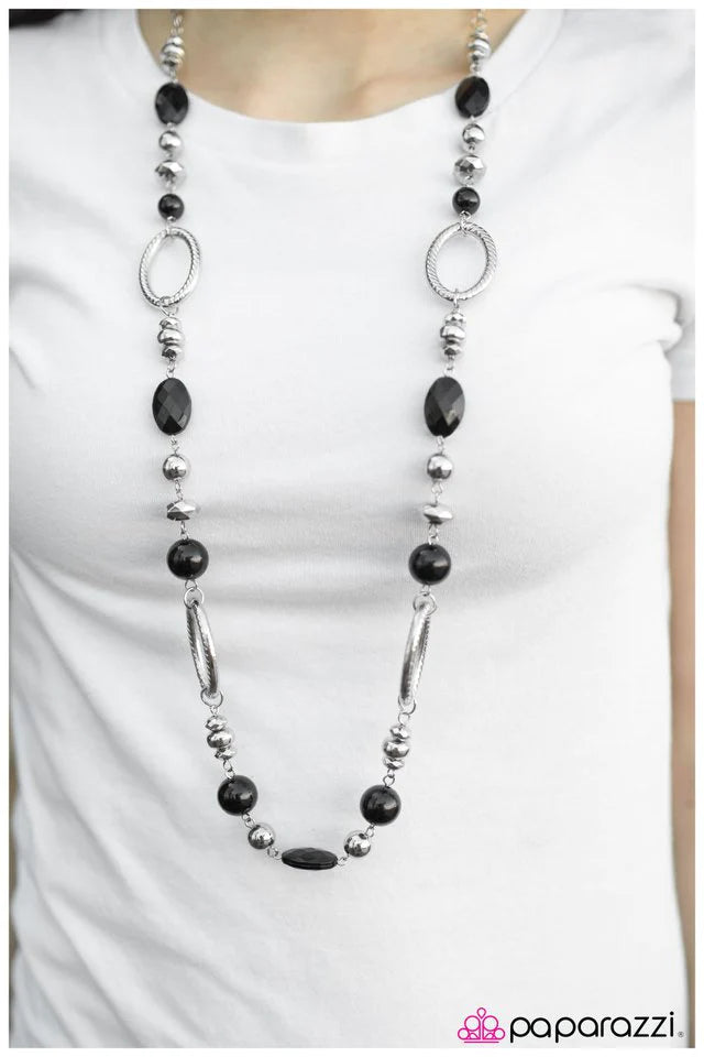 Collar Paparazzi ~ Celebridad - Negro
