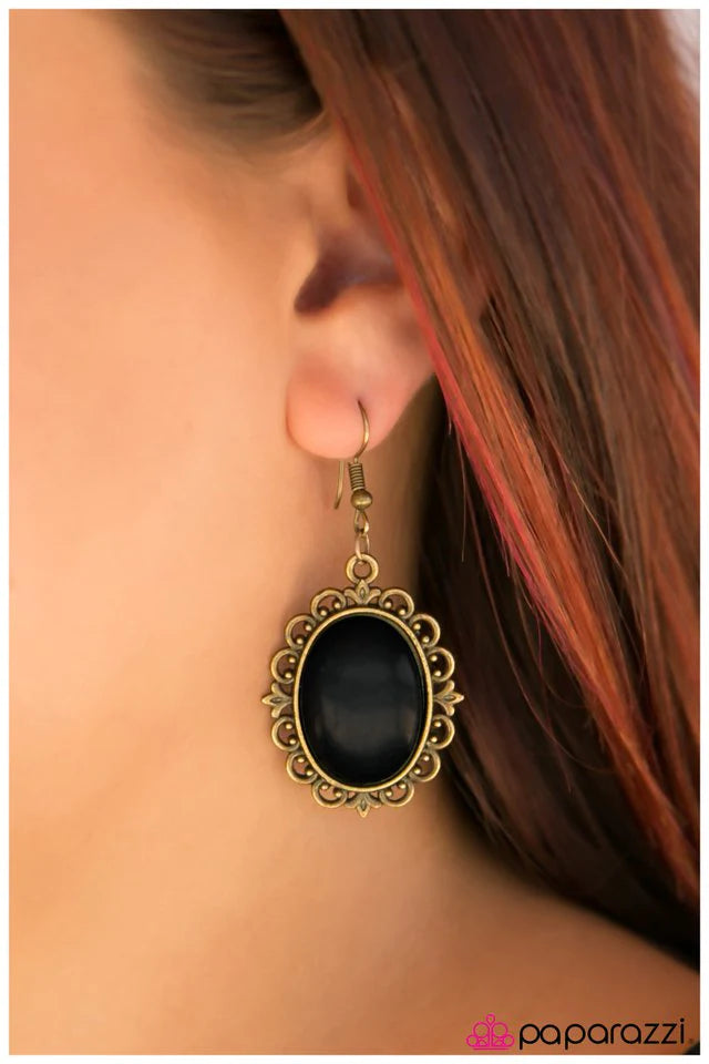 Paparazzi Earring ~ Take Me West - Black