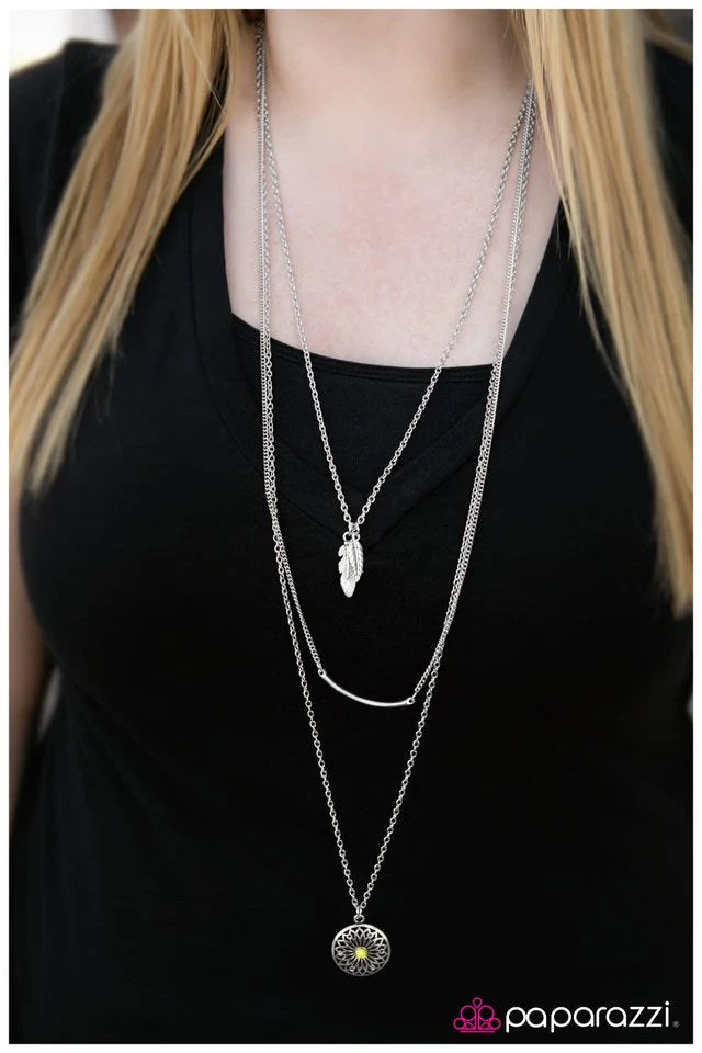 Collar Paparazzi ~ ¡Ella puede volar! - Amarillo