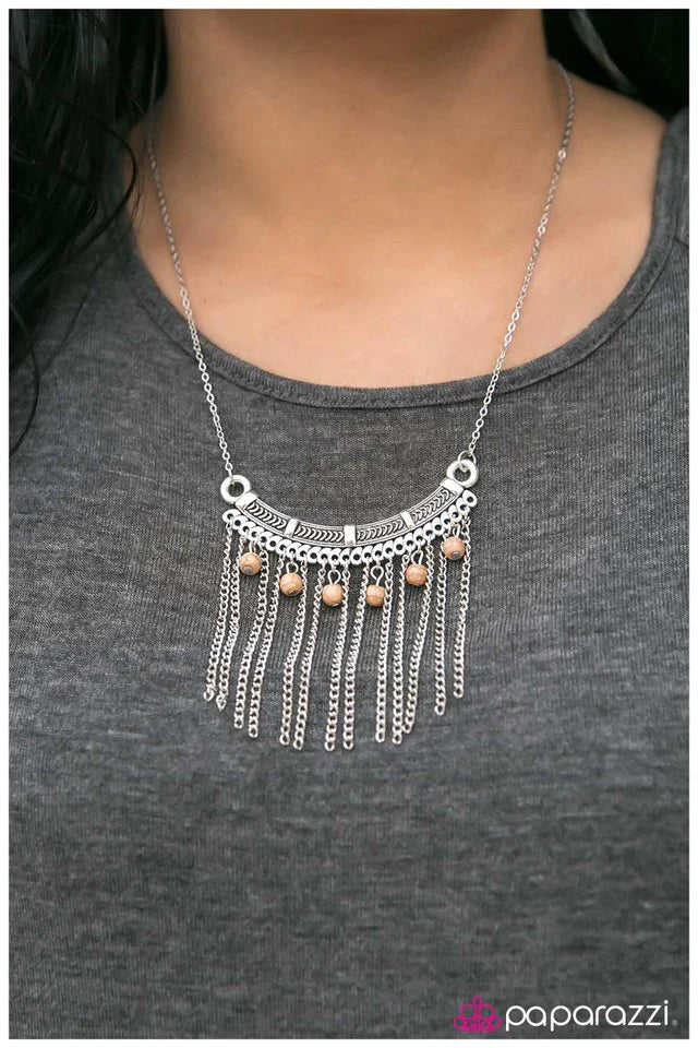 Collar de paparazzi ~ Bailarina de salsa - Marrón