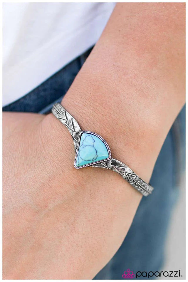 Pulsera Paparazzi ~ Veloz como una flecha - Azul