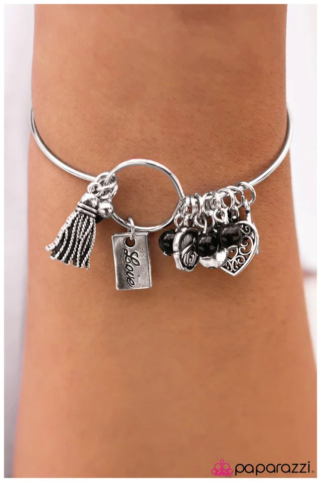 Paparazzi Bracelet ~ Wherefore Art Thou, Romeo - Black