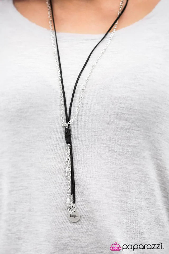 Collar Paparazzi ~ Espero que bailes - Negro