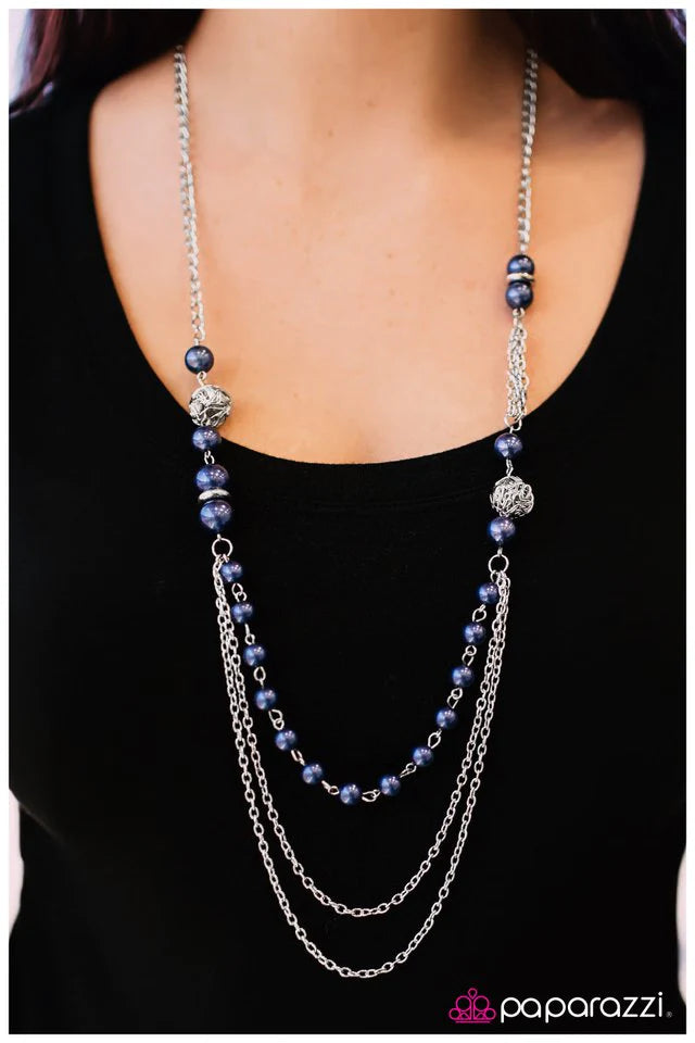 Collar Paparazzi ~ Bien gastado - Azul