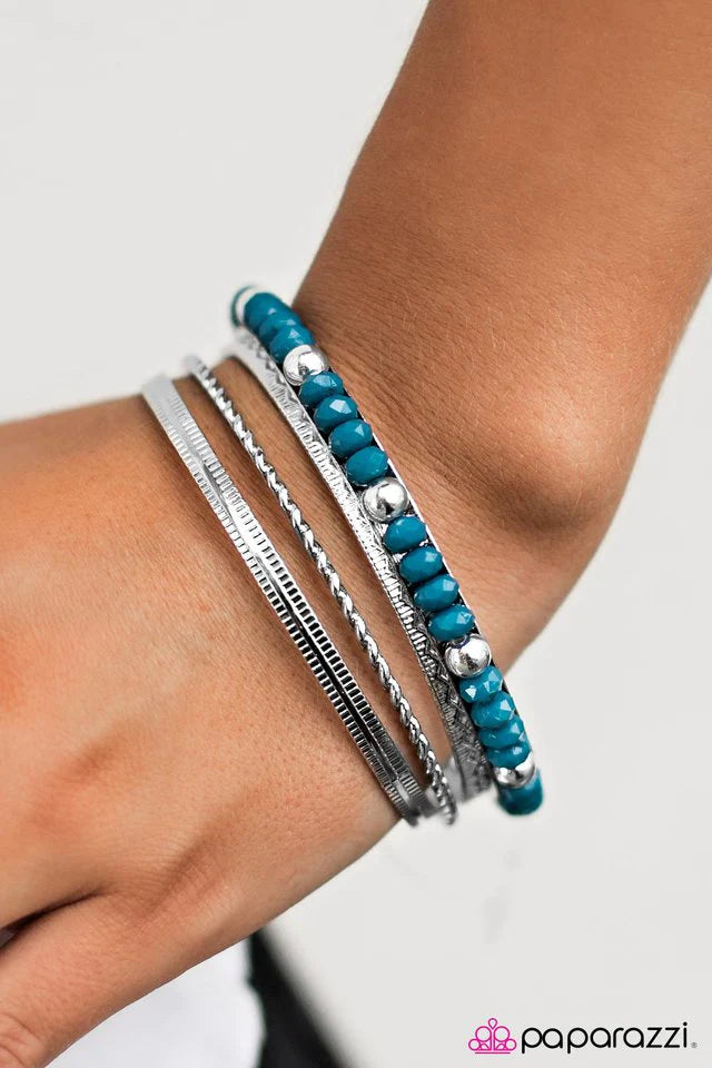 Pulsera Paparazzi ~ GLITZY Thinking - Azul