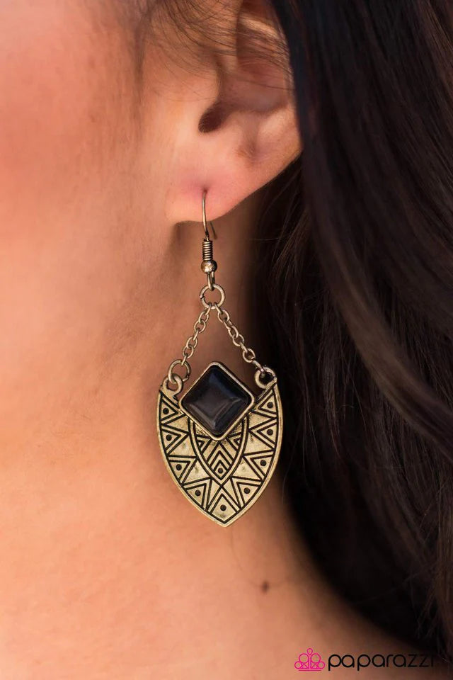 Pendiente Paparazzi ~ Montana Hills - Negro