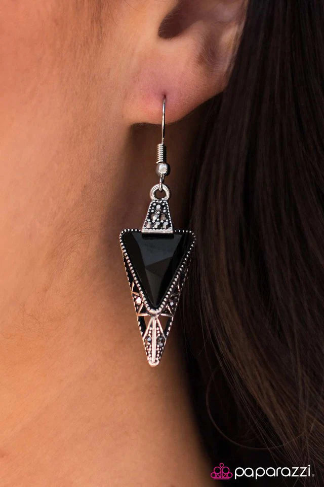 Paparazzi Earring ~ Glittery Nights - Black