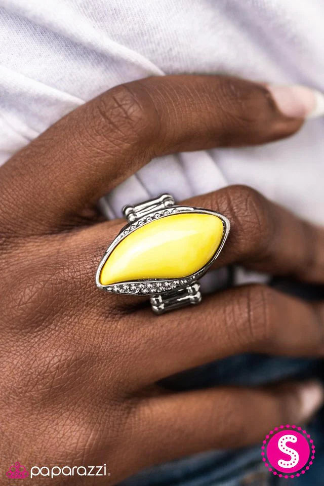Anillo Paparazzi ~ Haz tu movimiento - Amarillo