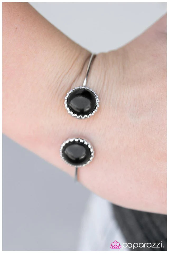 Pulsera Paparazzi ~ Casting Call - Negra
