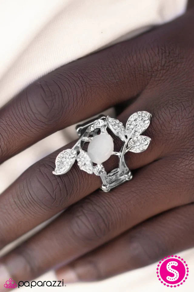 Paparazzi Ring ~ By Your LEAF - White