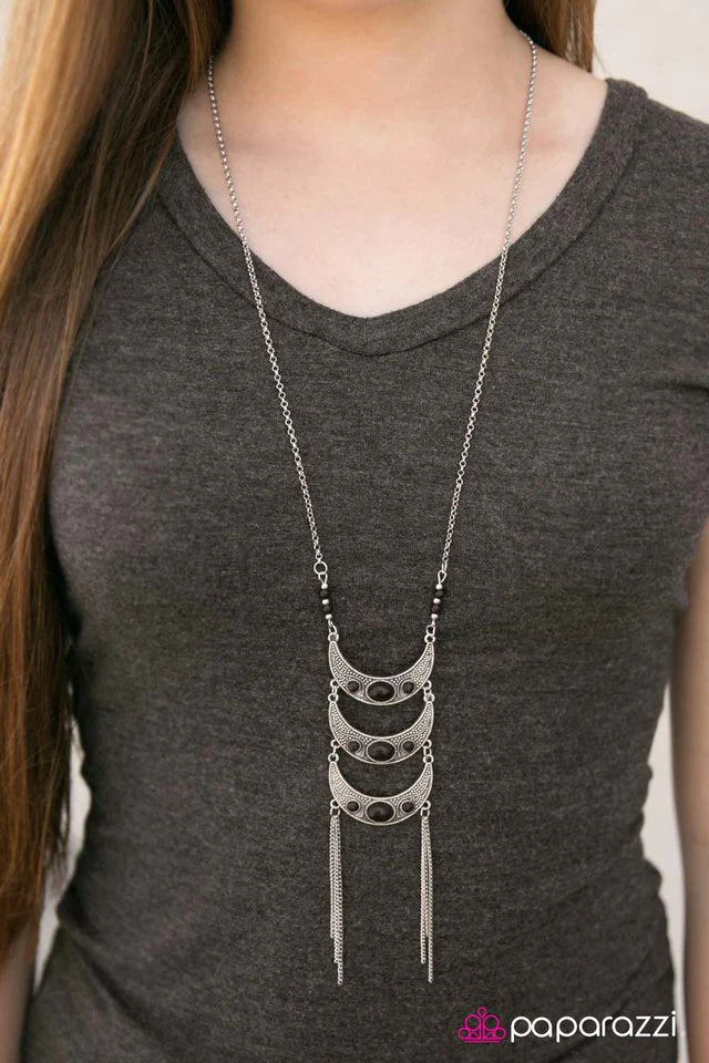 Collar Paparazzi ~ Mañana, LUNA y Noche - Negro