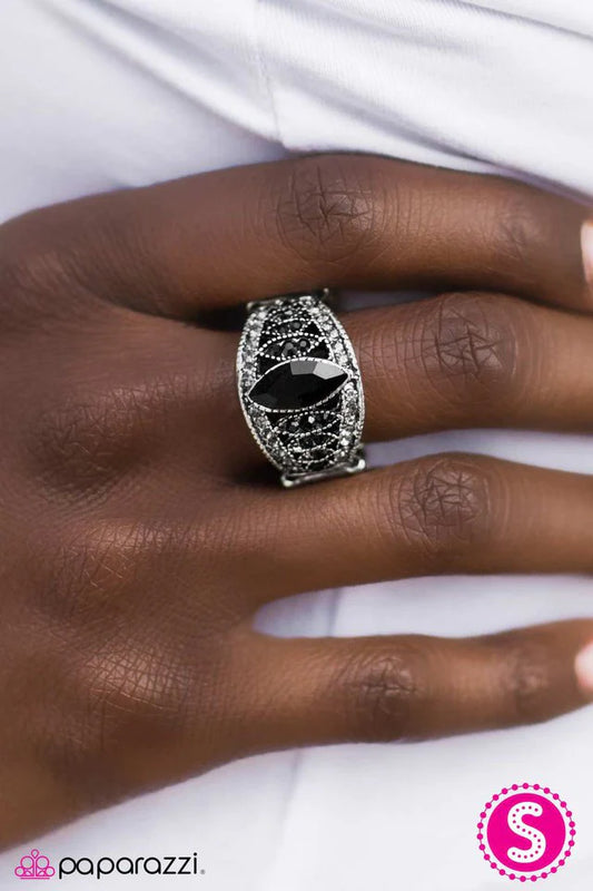 Paparazzi Ring ~ Waiting for My Prince - Black