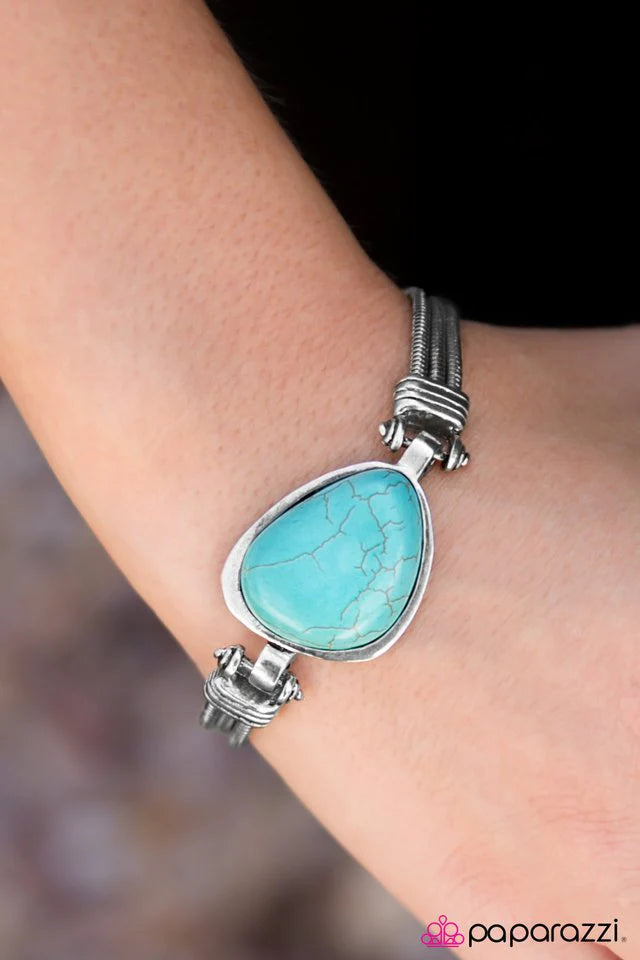 Pulsera Paparazzi ~ Arte en piedra - Azul