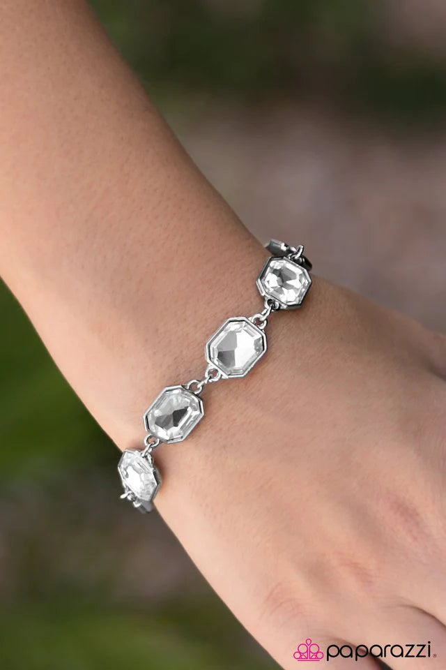 Pulsera Paparazzi ~ ¡Dinero, dinero, dinero! - Blanco