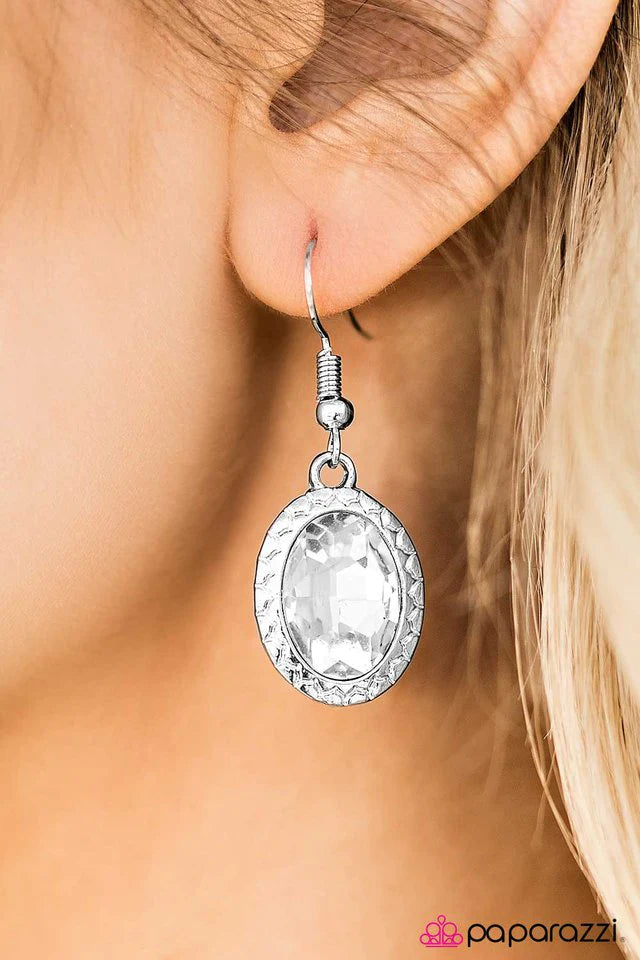 Paparazzi Earring ~ Royal Heirloom - White