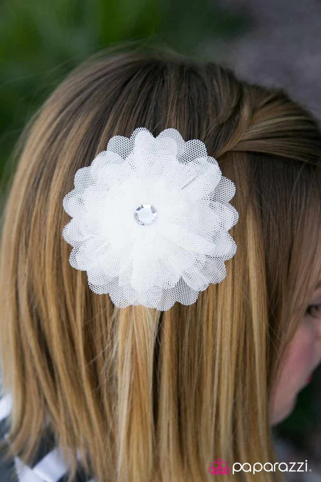 Accesorios para el cabello de los paparazzi ~ ...Y Jill vino dando tumbos después - Blanco