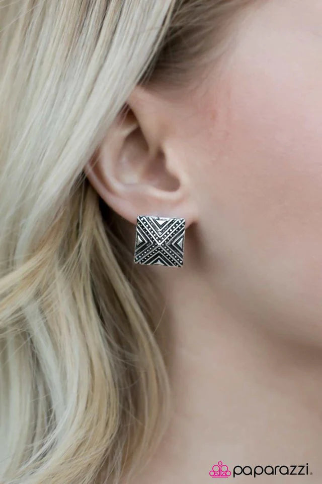 Paparazzi Earring Dance Of The Pyramids Silver Paparazzi Jewelry