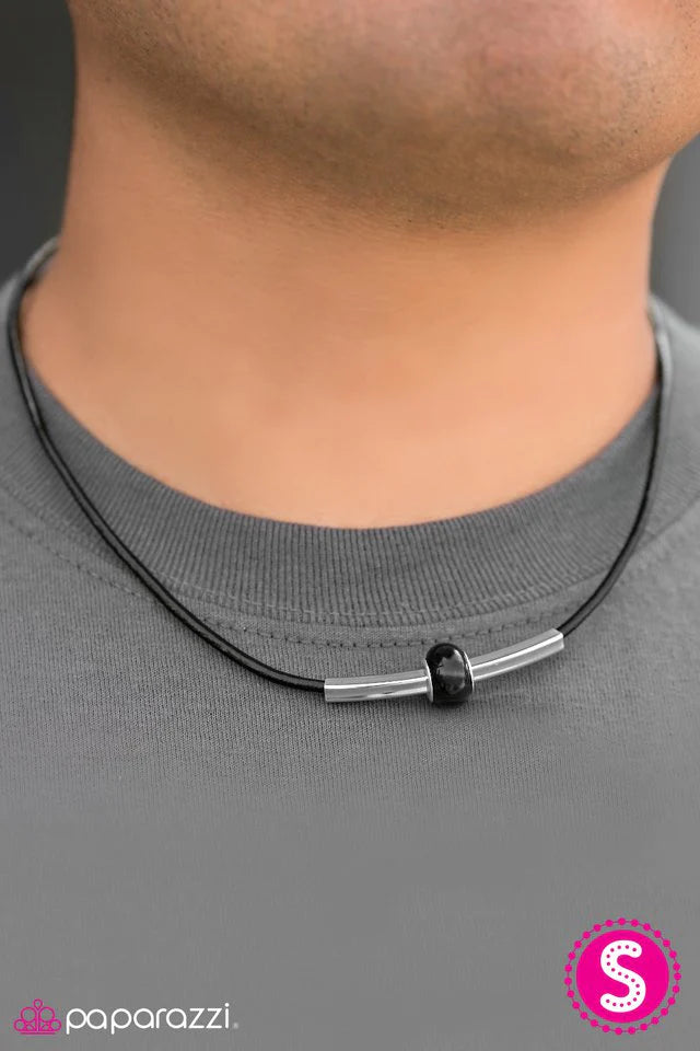 Collar Paparazzi ~ Wheels Up - Negro