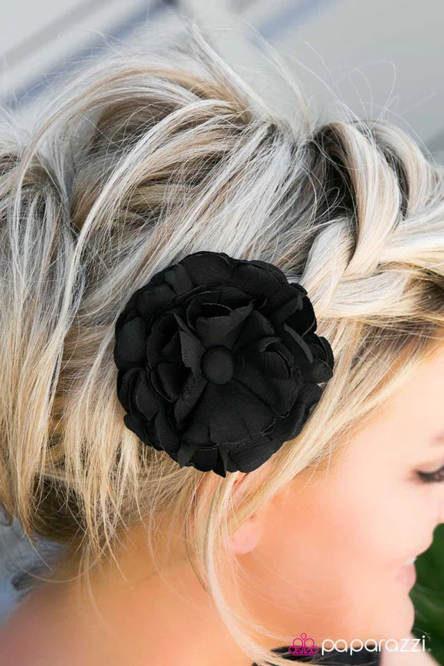 Paparazzi Hair Accessories ~ Shame On You - Black