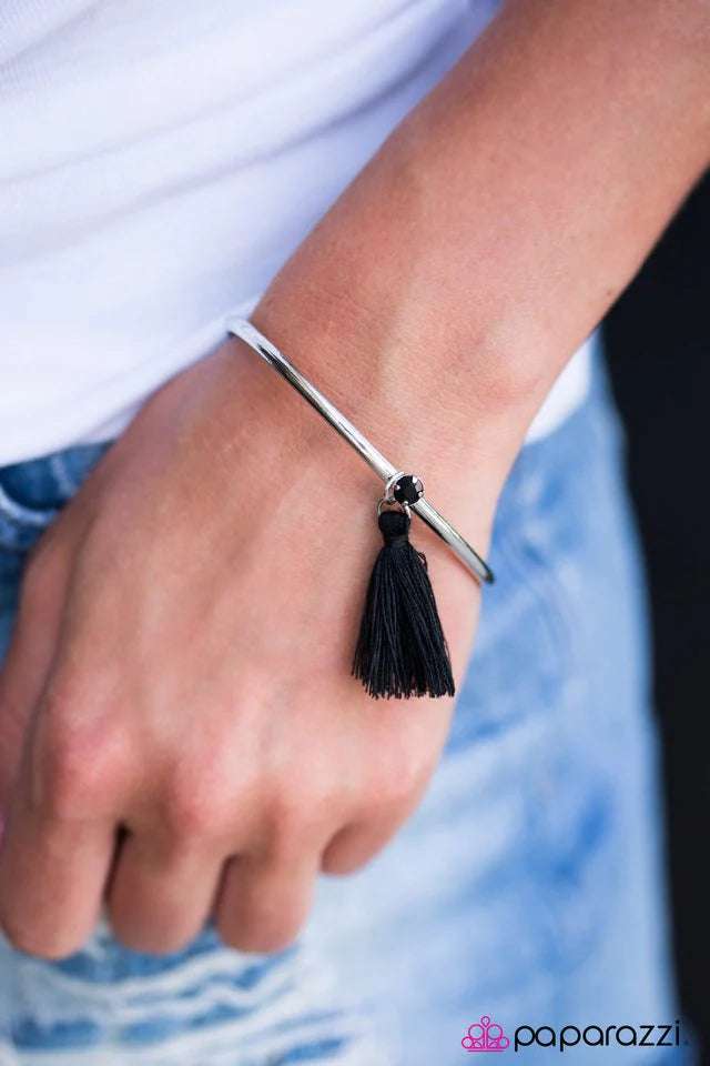 Pulsera Paparazzi ~ Genteel Genie - Negro