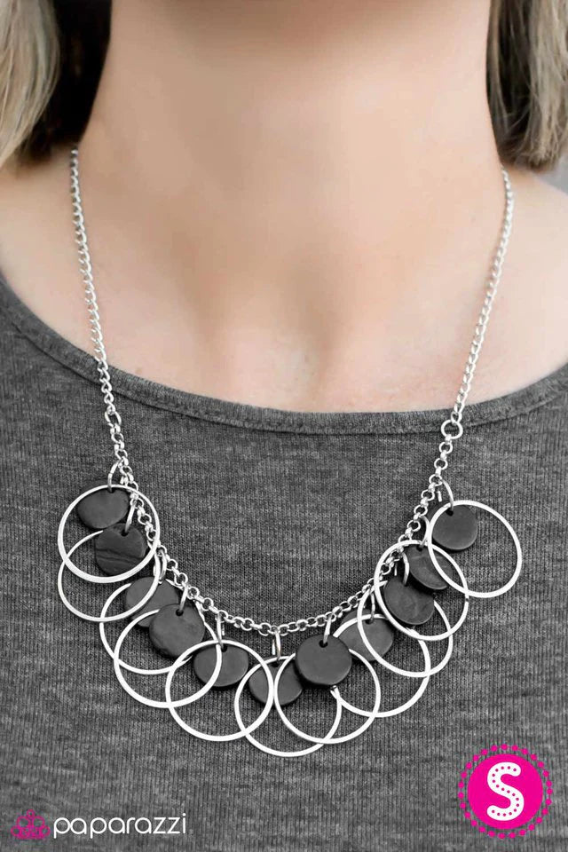 Collar Paparazzi ~ All Caught Up - Negro