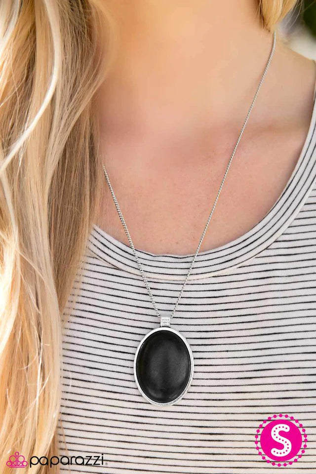 Paparazzi Necklace ~ Mountain View - Black