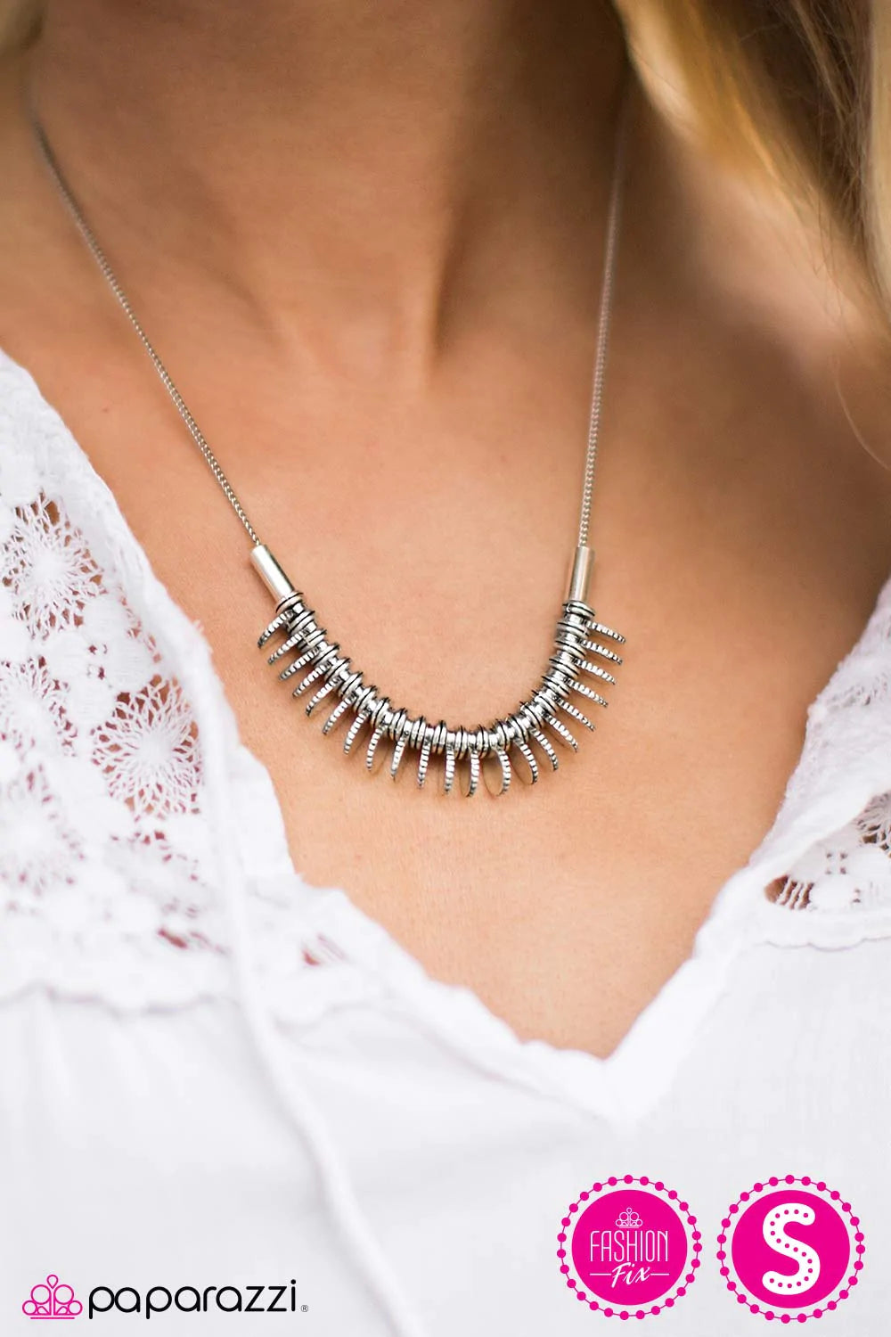 Paparazzi Necklace ~ Pacific Plate - Silver
