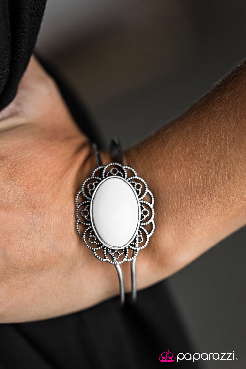 Paparazzi Bracelet ~ Vogue and Vintage - White