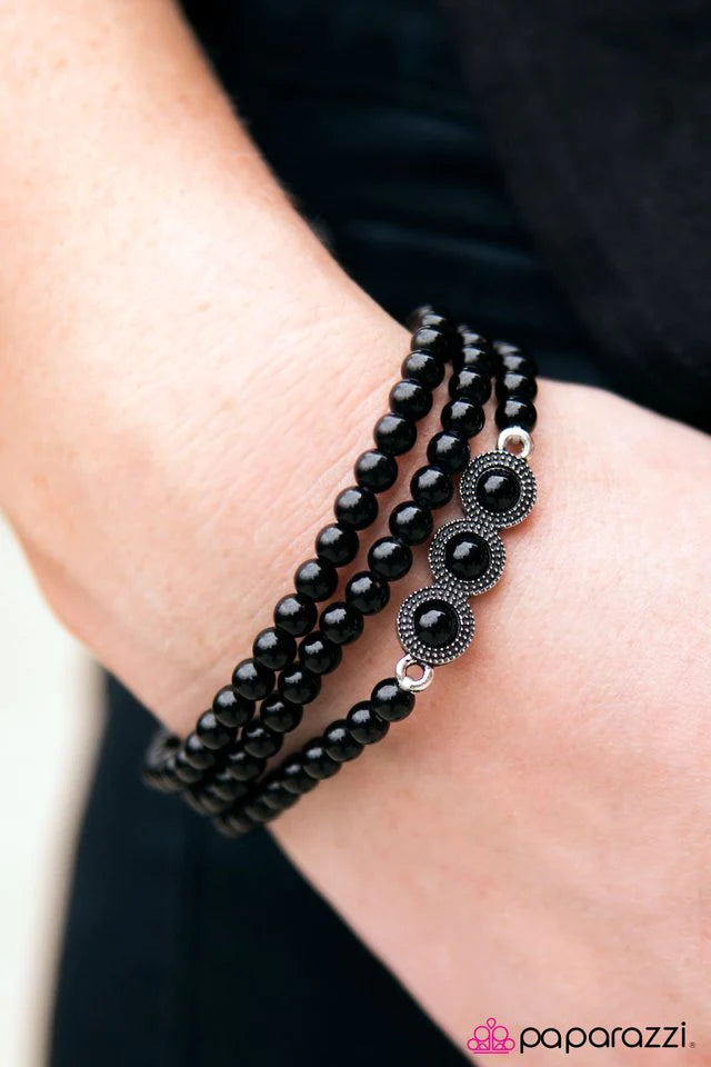 Pulsera Paparazzi ~ Happy Trails - Negro