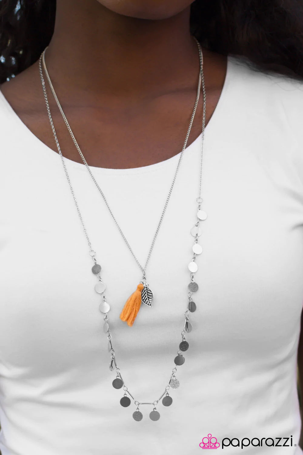 Collar Paparazzi ~ Born To Wander - Amarillo